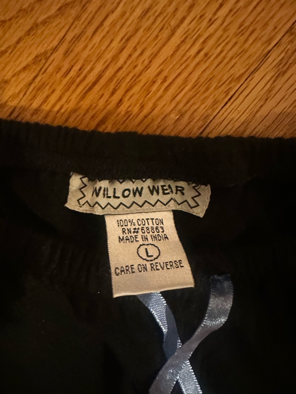 Black Floral Embroidered Leggings - Picture 2 of 3